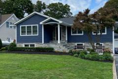 GAF HDZ Shingle: Charcoal KingWall Shake: Indigo King Classic siding: Indigo